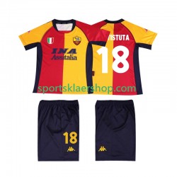 AS Roma drakt BATISTUTA 18 2001 Retro Hjemmetrøye Kort erm , Barnesett AS Roma drakt BATISTUTA 18 2001 Retro Hjemmetrøye Kort erm , Barnesett