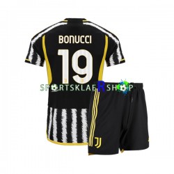 Juventus drakt Leonardo Bonucci 19 Hjemmetrøye Kort erm 2023-2024 , Barnesett Juventus drakt Leonardo Bonucci 19 Hjemmetrøye Kort erm 2023-2024 , Barnesett